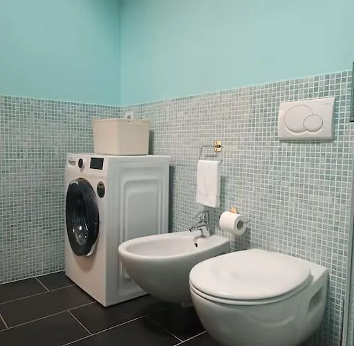 Solare Con Piscina - 5 * Sueglio