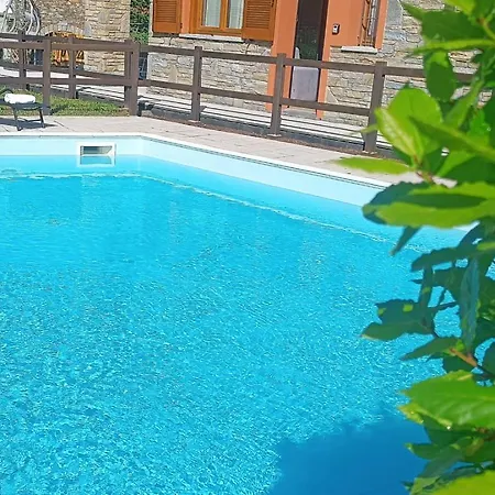 Solare Con Piscina - 5 Apartment *